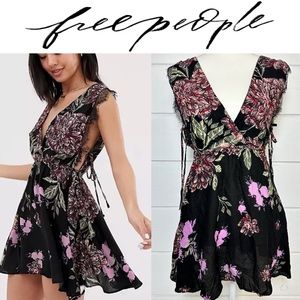 NWT Free People Marnie Floral Plunge Tie Side Swing Mini Dress Black/Plum Sz XS